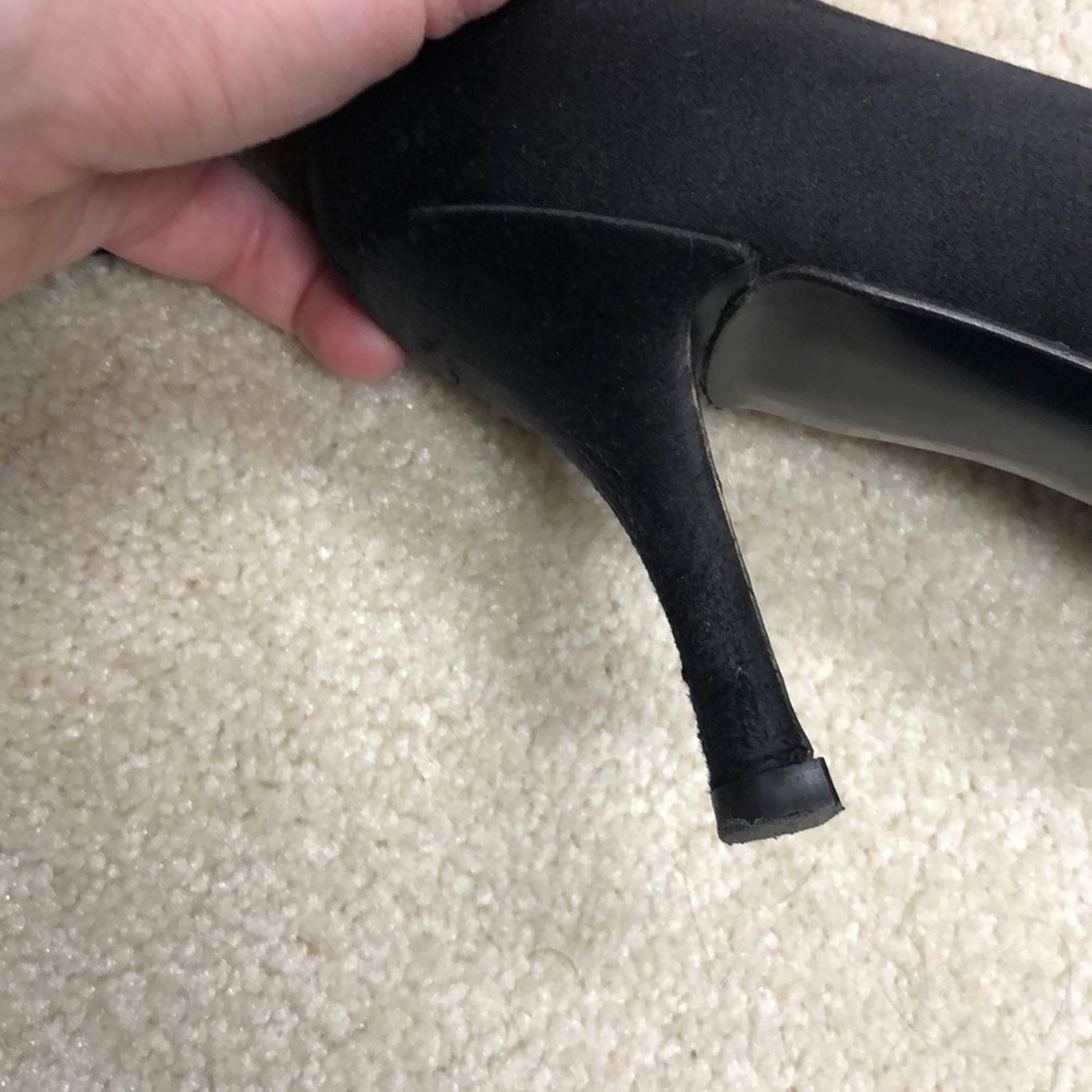 Stuart Weitzman Ruffle 8 Heel - image 5